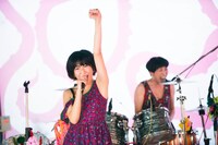 Kiiiiiii「Big Mountain Music Festival 5」出演時の様子。（撮影：後藤武浩）