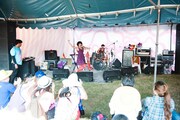 Kiiiiiii「Big Mountain Music Festival 5」出演時の様子。(撮影:後藤武浩)