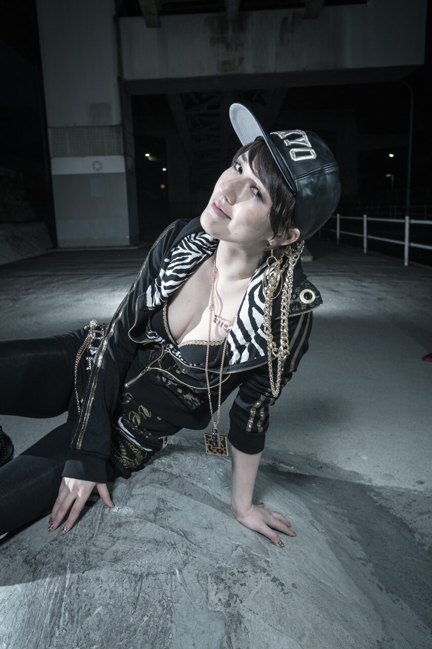 環roy スプツニ子 企画の地域密着イベントでリングに立つ 音楽ナタリー