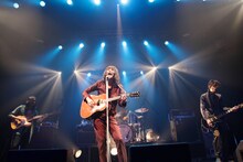 ドレスコーズ「More Pricks Than Kicks TOUR」東京・SHIBUYA-AX公演の様子。（撮影：松本時代）