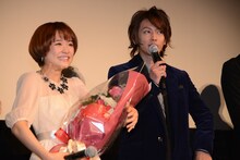 大原櫻子と佐藤健。
