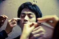 ライブ前の楽屋の様子。（撮影：江森丈晃＜tone twilight＞）