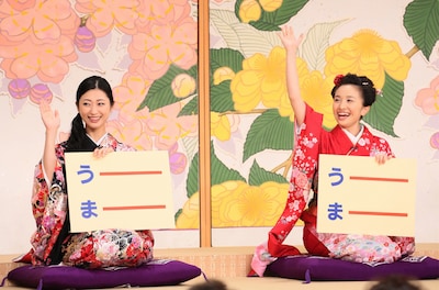 左から壇蜜、百田夏菜子。 (c)日本テレビ
