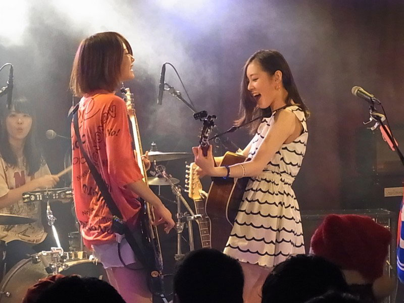 Chelsy「うれしい×たのしい=Chelsy チケット無料！集まれ！冬の大感謝祭」の様子。