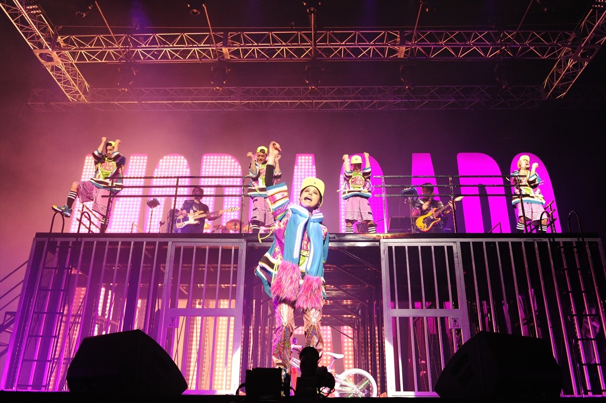 「AI『MORIAGARO』TOUR」日本武道館公演の様子。 （撮影：岸田哲平［TEPPEI KISHIDA］）