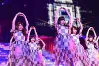 乃木坂46（写真は本日12月20日に行われた「乃木坂46 Merry X'mas Show 2013」より）