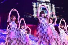 乃木坂46（写真は本日12月20日に行われた「乃木坂46 Merry X'mas Show 2013」より）