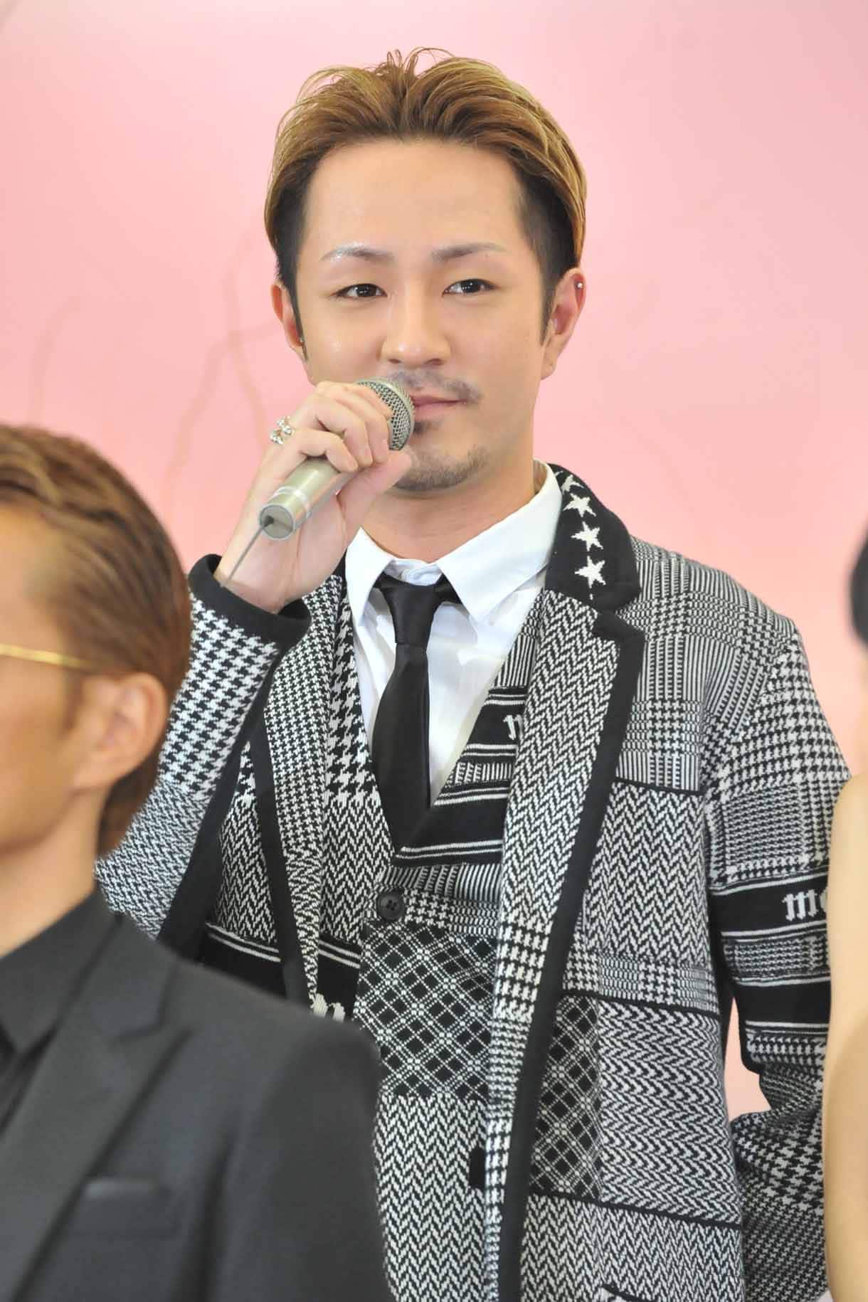 浦田直也（AAA） - 大賞は神のみぞ知る！レコ大会見にEXILE、AKB、上戸