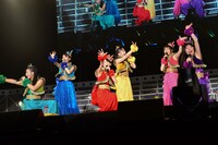 チームしゃちほこ「愛の地球祭り2013」の様子。