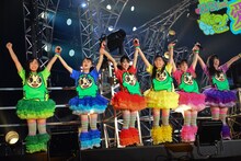 約3時間のライブを終えても元気なチームしゃちほこ。