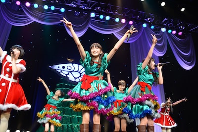 私立恵比寿中学「エビ中のパーティ!! Merry Christmasイェイ!!!」1日目の様子。