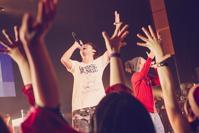 ORANGE RANGE「ORANGE RANGE LIVE TOUR 013 ～spark～」渋谷公会堂公演の様子。