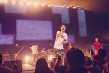 ORANGE RANGE「ORANGE RANGE LIVE TOUR 013 ～spark～」渋谷公会堂公演の様子。