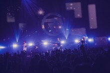 ORANGE RANGE「ORANGE RANGE LIVE TOUR 013 ～spark～」渋谷公会堂公演の様子。