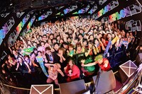 the telephones「SUPER DISCO Hits!!! "nico nico"」の様子。（撮影：古溪一道）