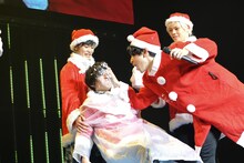 ユースケが顔面パイを受ける瞬間。