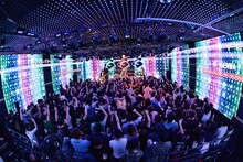 the telephones「SUPER DISCO Hits!!! "nico nico"」の様子。（撮影：古溪一道）