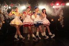 乙女新党「冬だ！2軍のウィンターカーニバル2013～乙女サンタがやってきた！～」の様子。