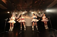 乙女新党「冬だ！2軍のウィンターカーニバル2013～乙女サンタがやってきた！～」の様子。