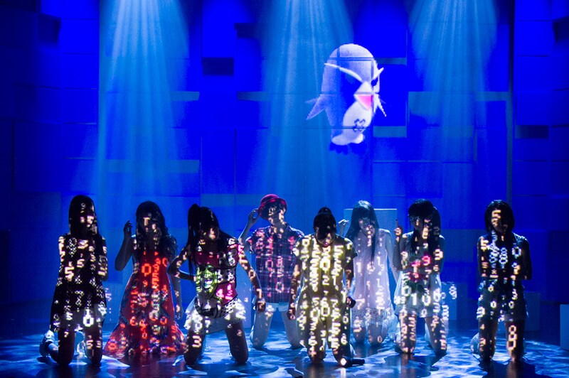 東京パフォーマンスドール「PLAY×LIVE『1×0』」の様子。 （撮影：桜井隆幸）