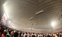 「Perfume 4th Tour in DOME『LEVEL3』supported by チョコラBB」東京ドーム公演の会場の模様。