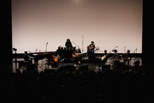 「細野晴臣×坂本龍一」の模様。