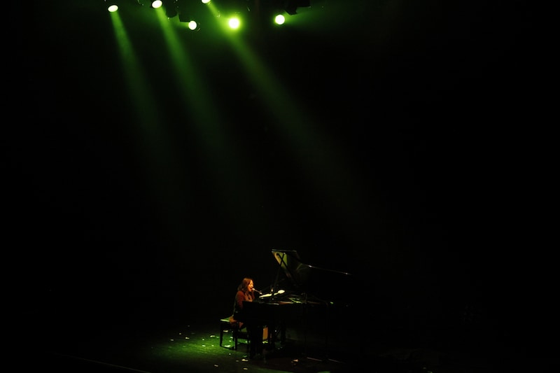 「December's Calling」小谷美紗子のライブの様子。(撮影:河本悠貴)