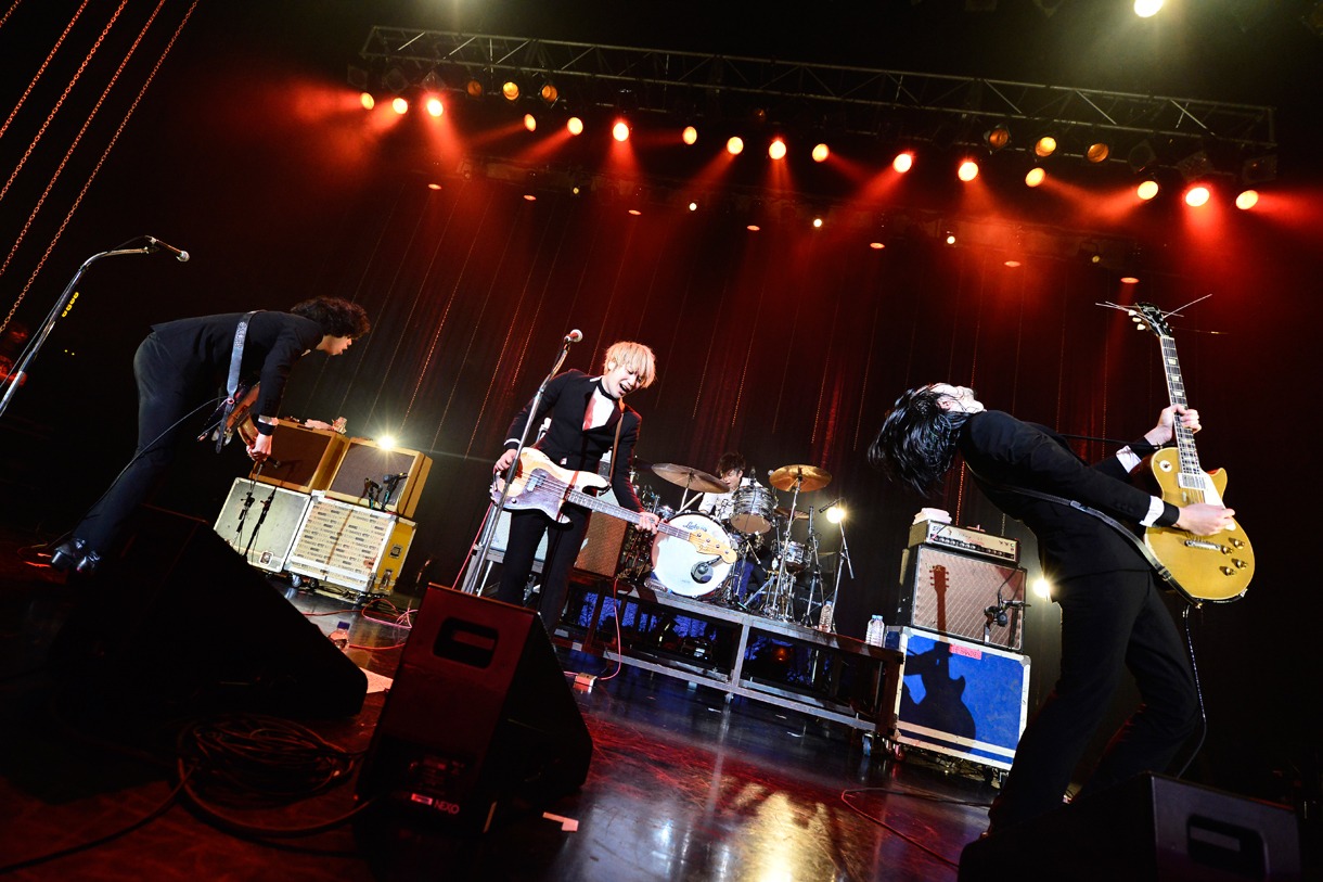 THE BAWDIES（撮影：橋本塁）