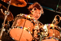 ゲストアクトとして出演したフレデリック。