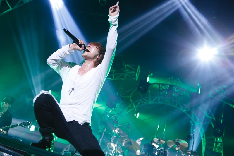 SPYAIR 「SPYAIR TOUR 2013 "MILLION"」東京・渋谷公会堂公演の様子。