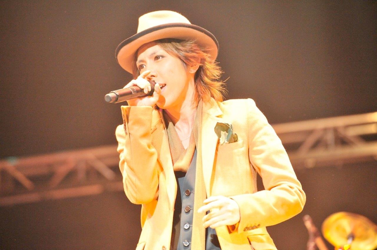 マオ（Vo）（撮影：今元秀明）