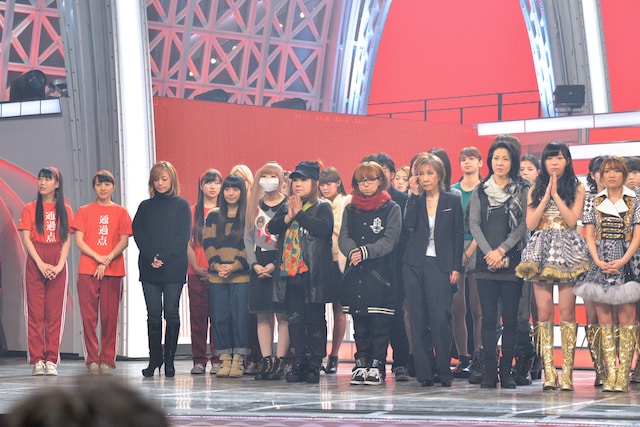 「第64回NHK紅白歌合戦」出演者顔合わせの様子。