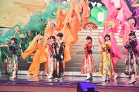 香西かおりとももいろクローバーZ。