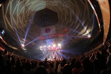 BUCK-TICK「THE DAY IN QUESTION 2013」の様子（撮影：森久）。