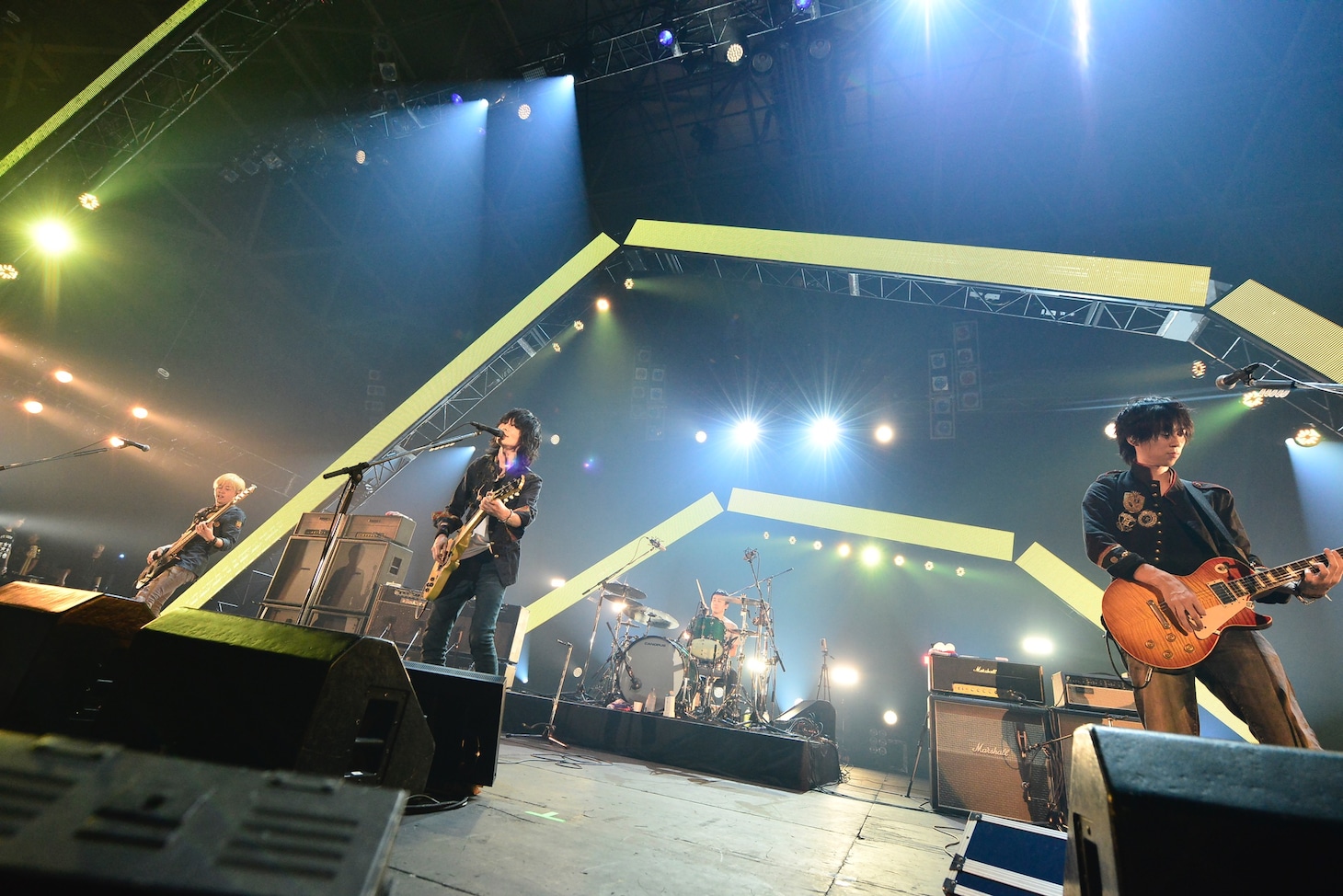 BUMP OF CHICKEN