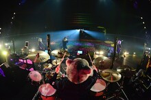 EARTH STAGEにて2014年へのカウントダウンを担当したMAN WITH A MISSION。