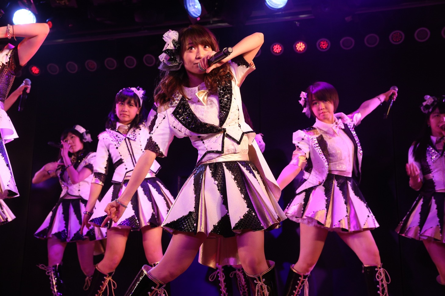 「2014年 AKB48劇場元日公演」の様子。(c)AKS