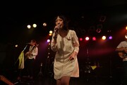 12月26日に開催されたワンマンライブ「チームあわてんぼうプレゼンツ サキドリ!!」の模様。