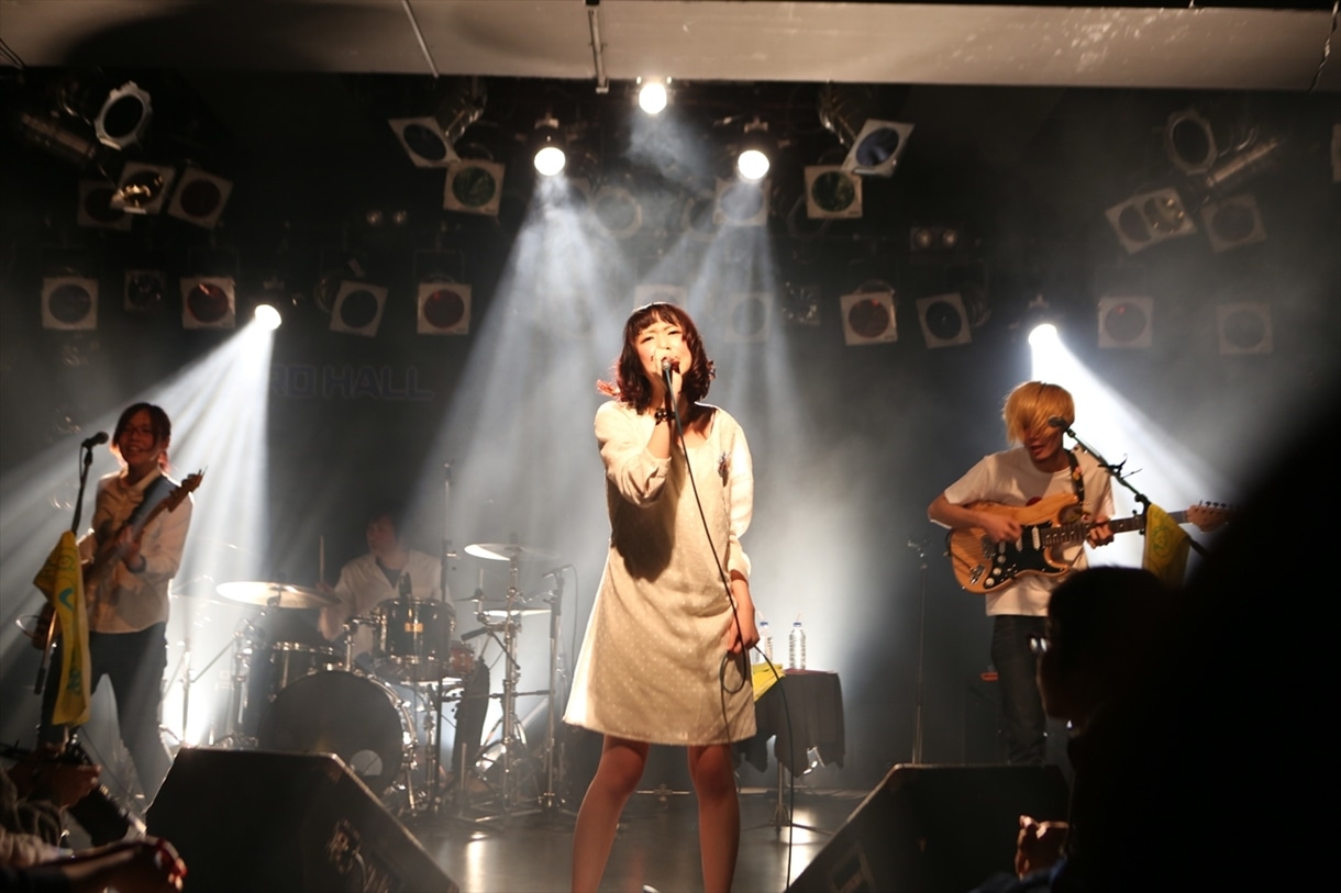 12月26日に開催されたワンマンライブ「チームあわてんぼうプレゼンツ サキドリ!!」の模様。