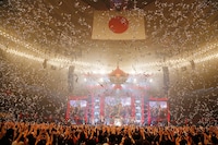 T.M.Revolution「T.M.R. NEW YEAR PARTY ’14 LIVE REVOLUTION」の様子。