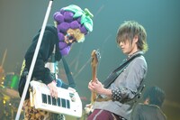 アンティック-珈琲店-「NYAPPY GO AROUND“キミノマチ”」ファイナル公演の様子。