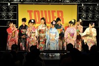 東京パフォーマンスドール「PLAY×LIVE『1×0』EPISODE 1～2発売記念イベントの様子。