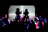 「2014 New Year's Festival 始まりの予感…」に登場したClariS。