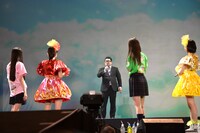 「藤井の七日間戦争」開催を発表するサブカル校長。