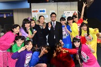 サブカル校長＆校長婦人とともに記念撮影。