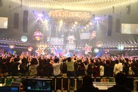 LiSA「LiVE is Smile Always ～今日もいい日だっ～」 の様子。