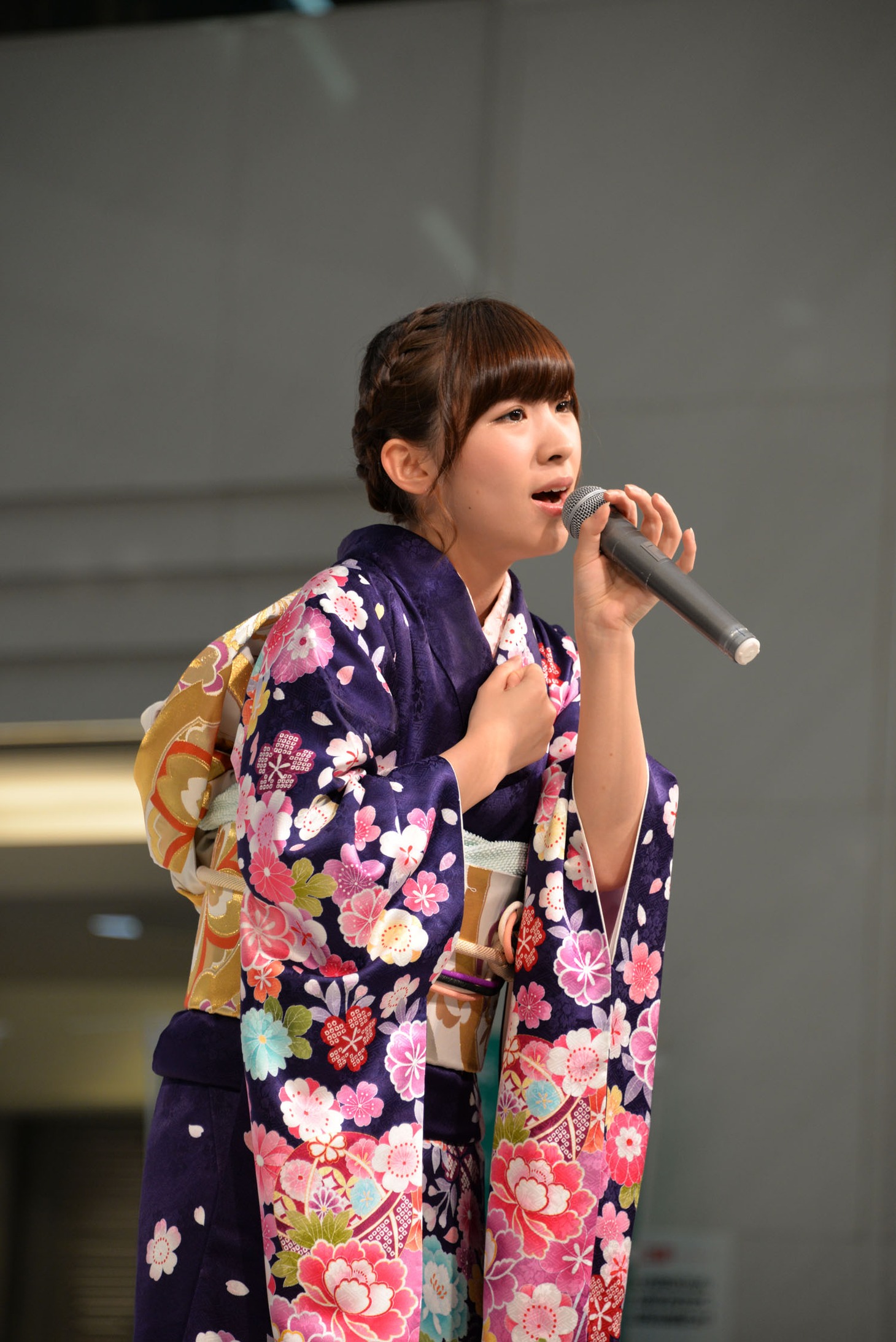 岩佐美咲