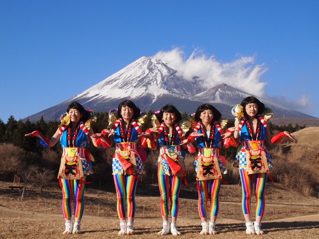TEMPURA KIDZと富士山。