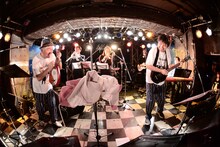 No Lie-Sence（写真は昨年12月の「ケラリーノ・サンドロヴィッチ・ミューヂック・アワー / 生誕50周年・ナゴムレコード30周年＆新生記念・新宿ロフト4days」の様子）