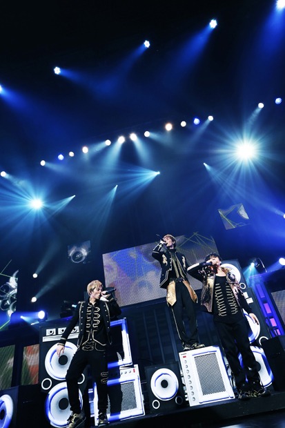 w-inds.